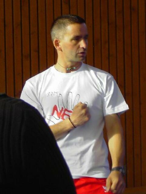 Letzter Ausweg...Körpereinsatz