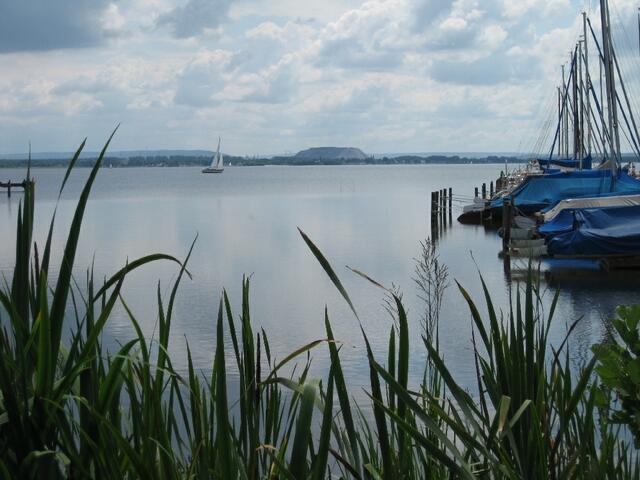 ...im Hintergrund Steinhude und der Kilimanscharo...