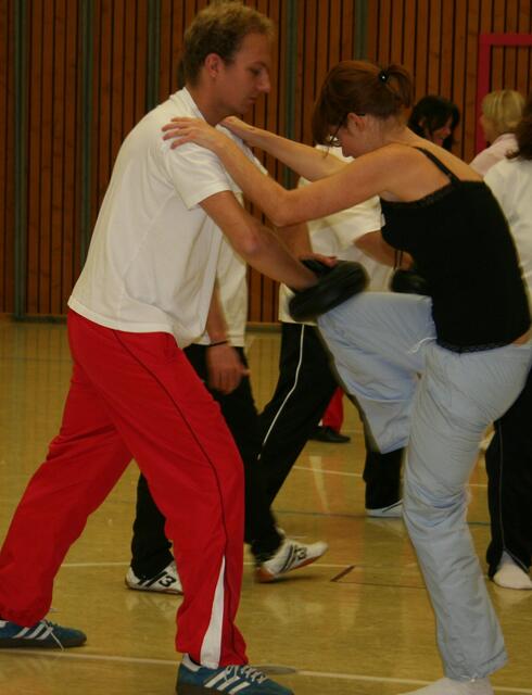 Wehren mit Körpereinsatz