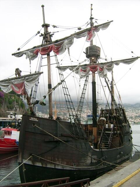 Auf historischen Planken: Nachbau der legendären Santa Maria, dem  Flaggschiff von Christoph Columbus.