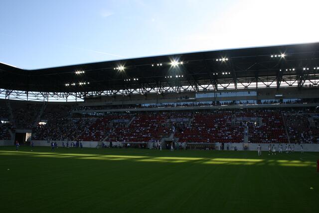 Die Haupttribüne
