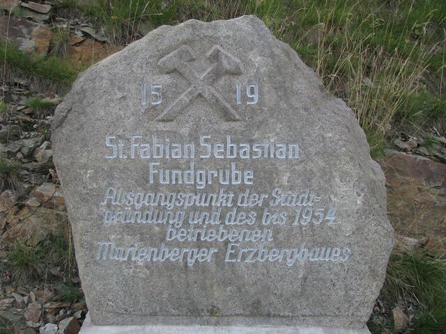 St. Fabian Sebastian Fundgrube. Stein in Nähe des Ortseingangs Marienberg bzw. der Brücker der B174