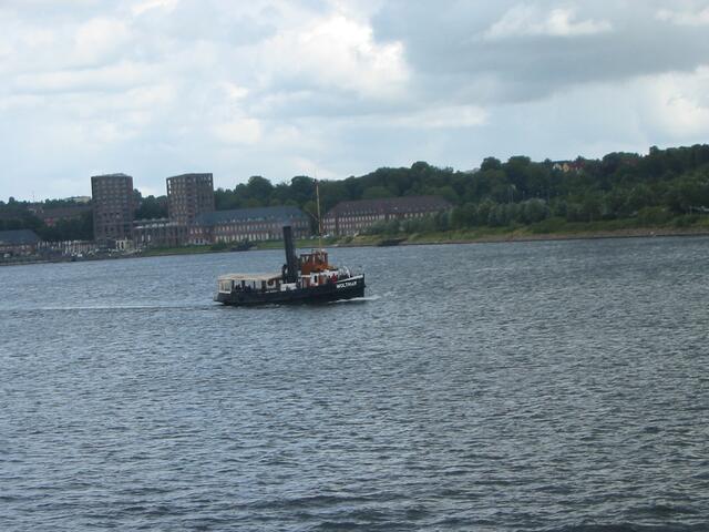 Kleines Dampfschiff