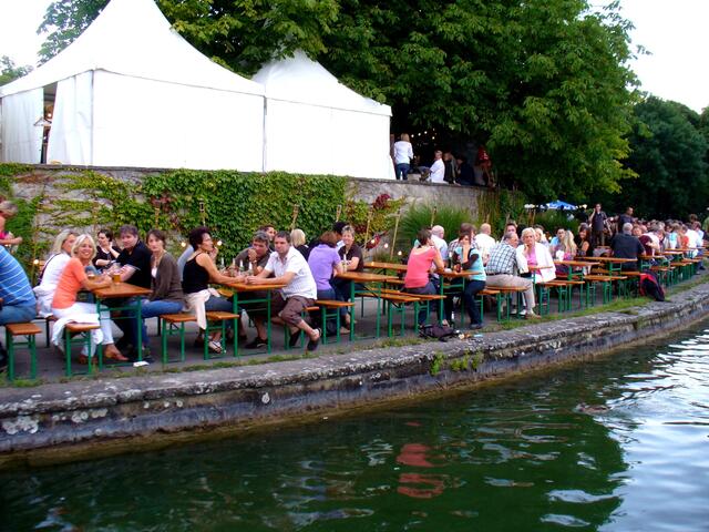 Viele Besucher am Maschseerand