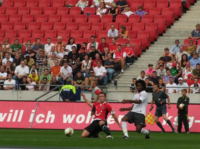 Balitsch erobert sich den Ball