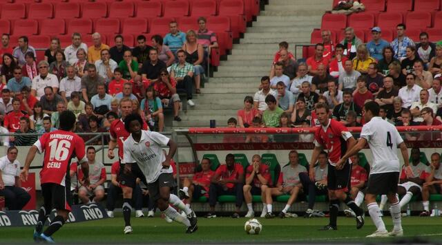 Song auf den Torschützen Cesc Fabregas!