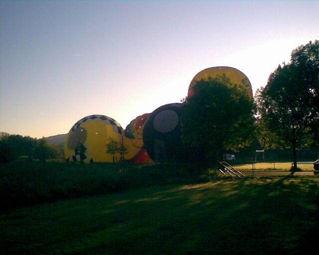 24 Ballone unterwegs
