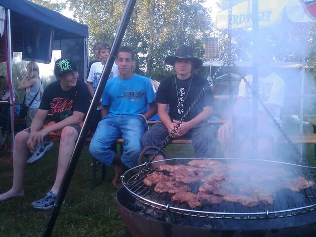 ...noch mehr hungrige Wölfe...