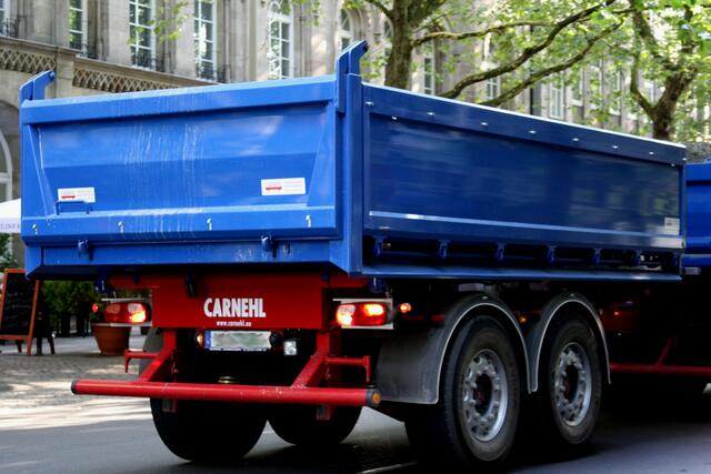 Blau auf den Weg zum Feierabend