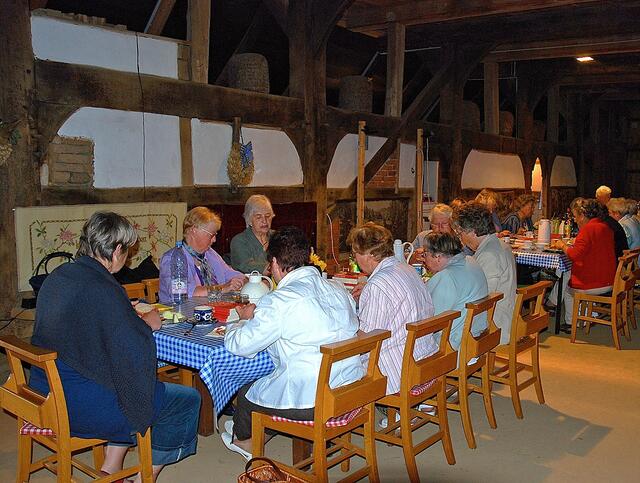 Uetzer Landfrauen beim Frühstück