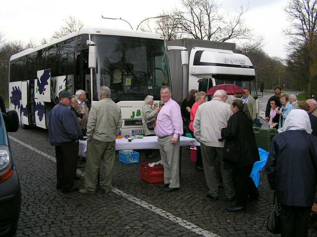 April 2006, Fahrt zum abholen der Fahne bei der Fa. Kössinger