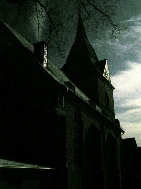 Kirche im Mondschein