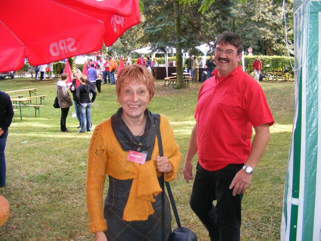 Sigrid Leuschner MdL mit Eberhard Breszki SPD OV-Vors.