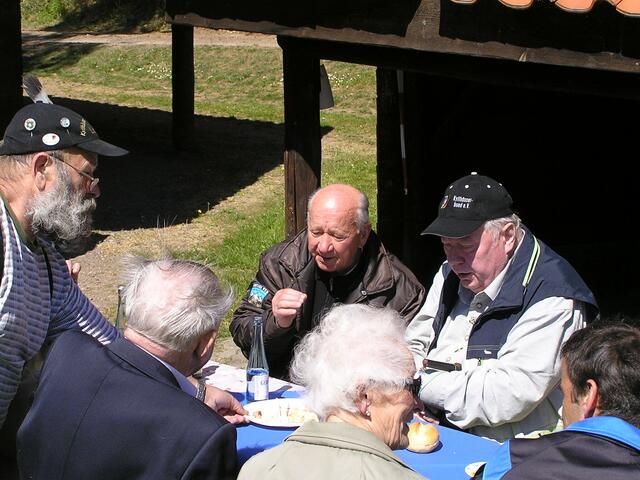 1. Mai 2007, gemütliches Beisammensein am Landauer Tretbecken, alljährlich am 1 Mai