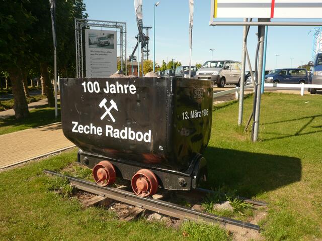 Kohlenwagen unter Tage