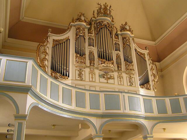 Orgelempore in der Arolser Kirche