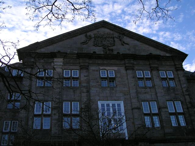 Schloß Rhoden - heute Alten- und Pflegeheim