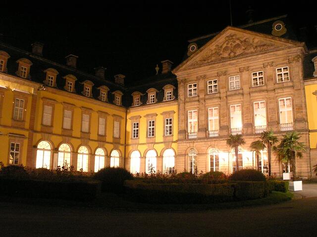 leuchtende Fassade