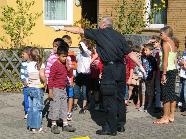 Beim Sprayen und Schulwegtraining