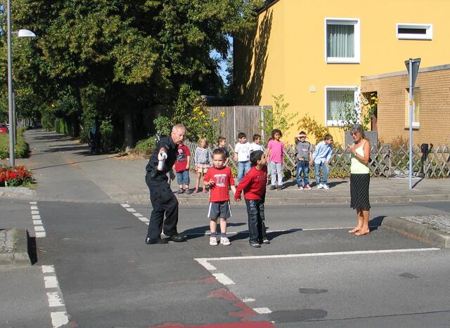 Beim Sprayen und Schulwegtraining