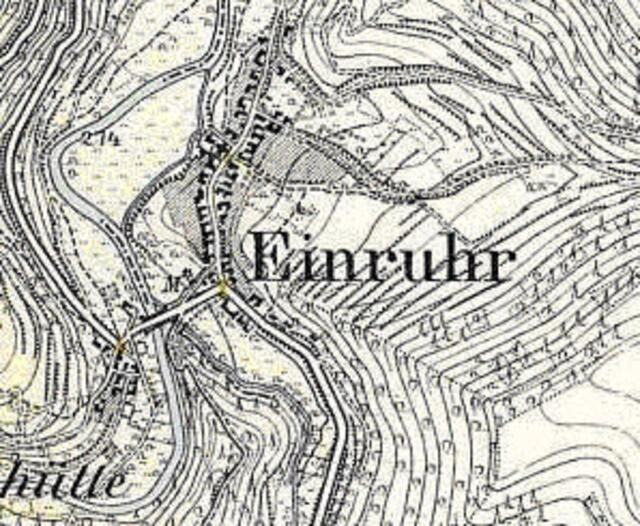 Königl. Preuß. Landaufnahme 1893 Auf der oberen Karte ist der Mühlenbach - unterhalb der südlichen Dorfstraße - zu sehen. Er zweigt von der Erkensrur ab und versorgt die Mühle im Dorf mit Wasser.