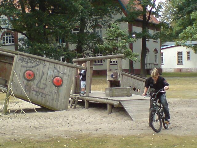 ...jetzt aus. ..............ein Teil davon.
