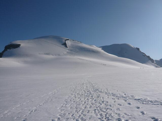 Beginn der Breithornüberschreitung; West-zum Mittelgipfel