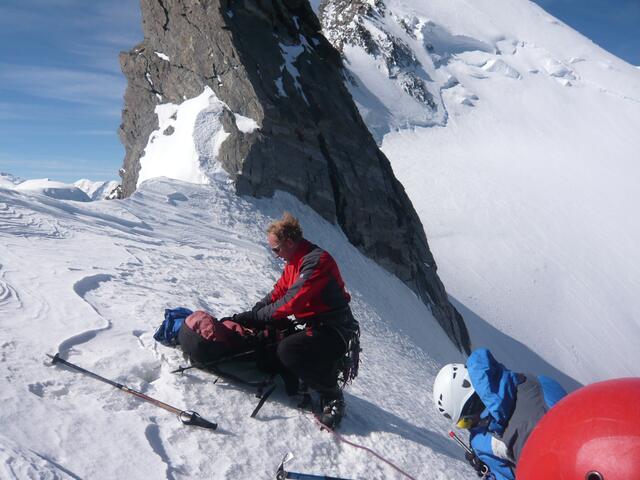 Am Lenzoch (4150 m); Umkehr wegen brüchiger Felsen