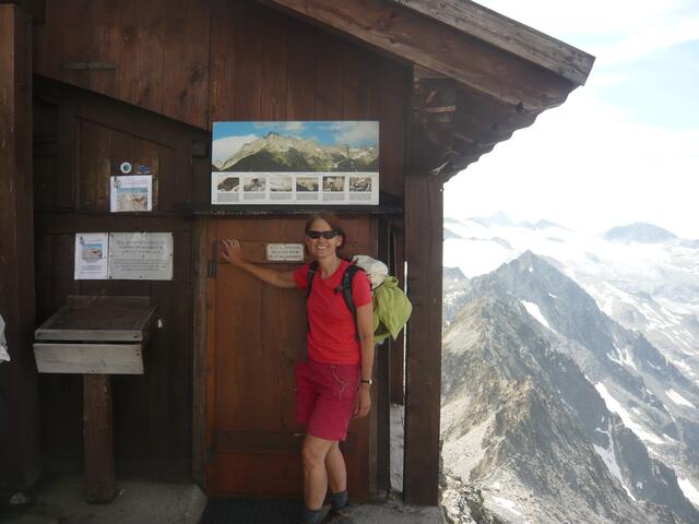 Bivacco Amici della Montagna an der Punta di LagoScura (3166 m); Kriegsschauplatz im Ersten Weltkrieg