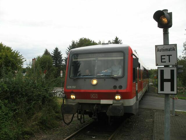 Bahnübergang beim Haltepunkt Daubringen