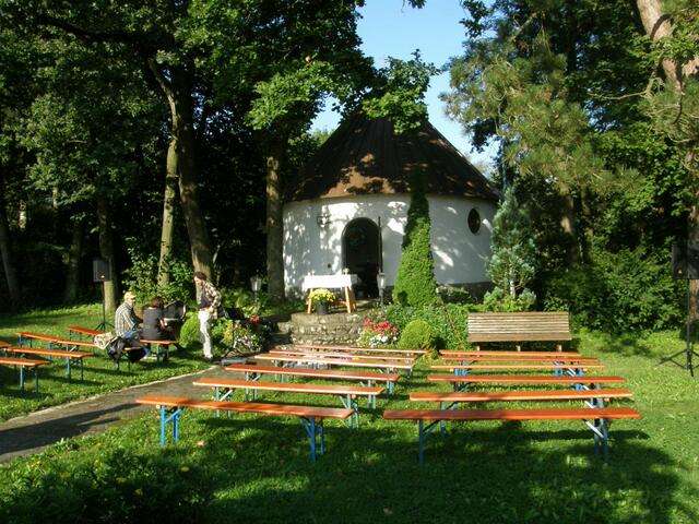 Birkenried-Kapelle am Sonntagmorgen