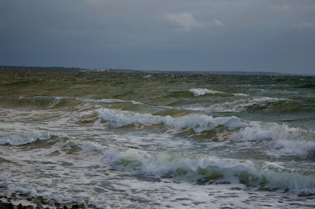 ganz hinten der Weissenhäuser Strand