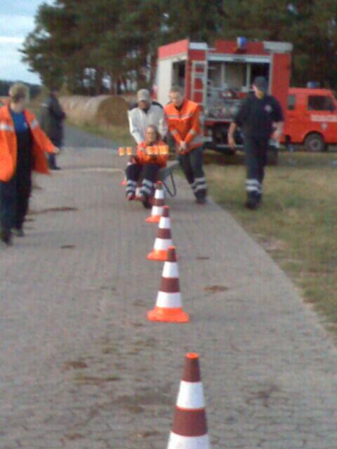 und immer um die Pylonen rum......