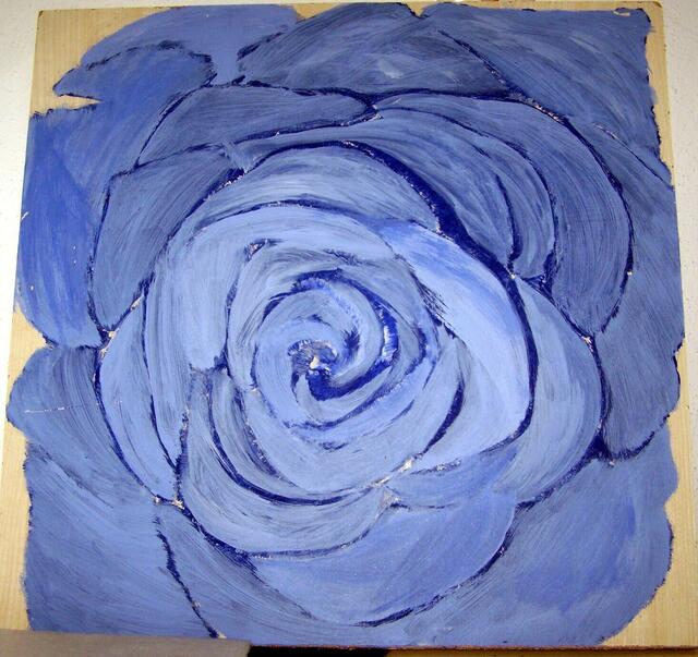 Die Rosenblüte in Blau