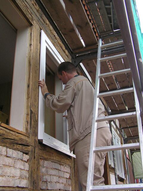 Markus macht die Fenster rein..., das sollte man einen Fachmann erledigen lassen