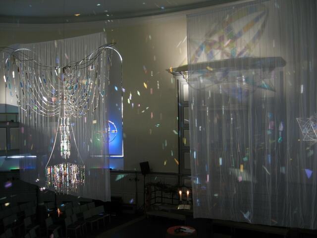 Lichterspiel in der Kirche