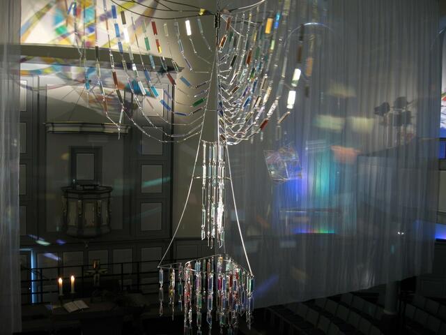 Lichterspiel in der Kirche