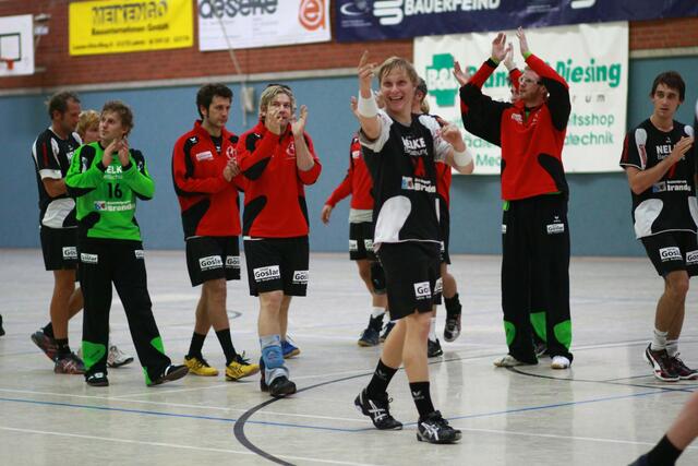 Freude der Spieler und Danke an die Fans