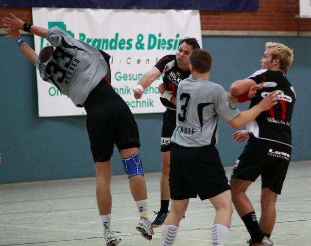 Huch weggedreht und dem Lehrter Spieler Platz gemacht