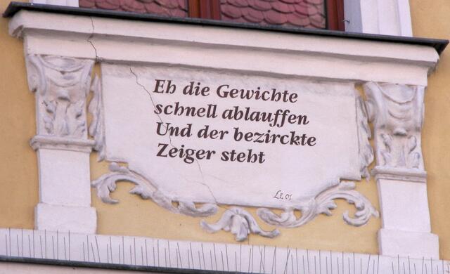 und nachdenklich zurück.