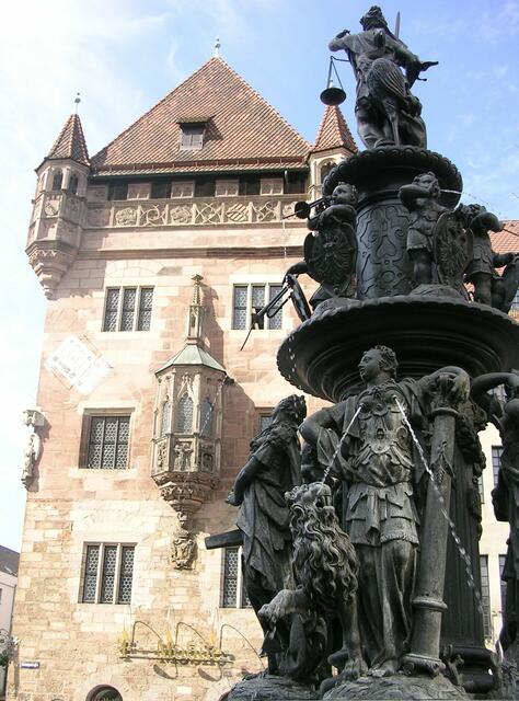 Tugendbrunnen (1589) und Nassauer Haus