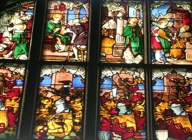 Fenster im Inneren der Kirche