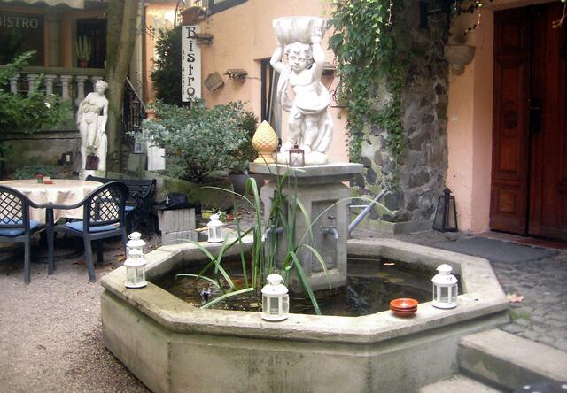 der Brunnen im Spanischen Garten
