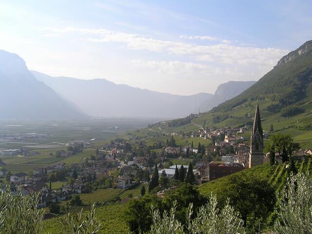 Blick über Tramin Richtung Süden