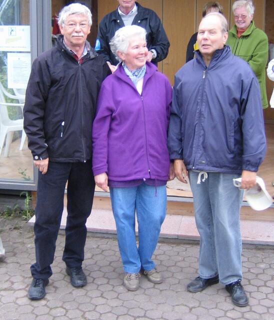 Die Sieger vl n r: Henning (1), Rita (2) und Gerhard (3).