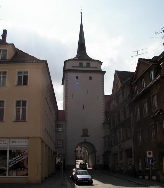 der Schülerturm mit seinem Tor - einer der Zufahrten und Zugänge hinauf zur Stadt