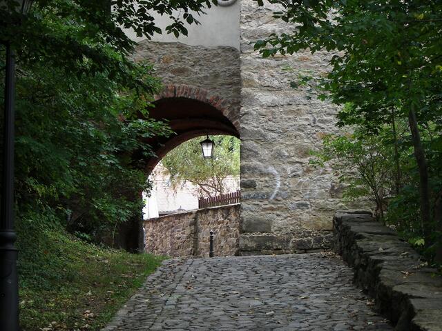 durch das Tor der....