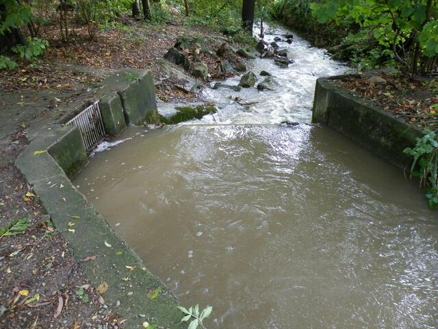 Ohebach-Wasserfall mit Löschteicheinlass