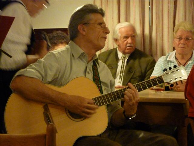 Die leichtfüßige Gitarre, die überall mithält.