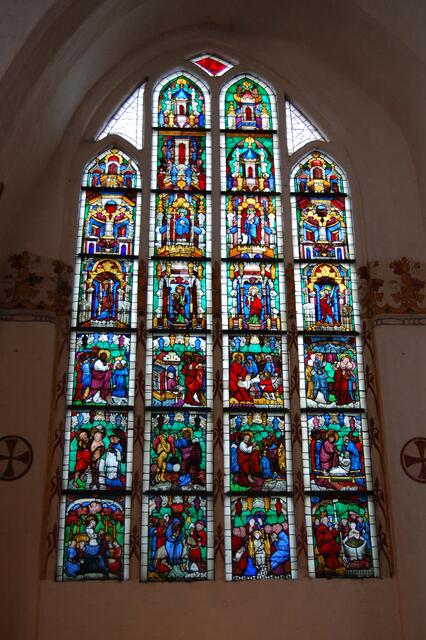 das gotische Glasfenster um 1400 Jh.